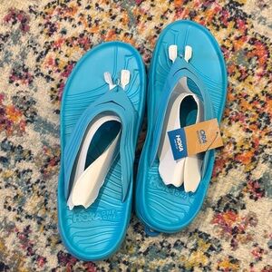 NWT Hoka Men's Recovery Flip